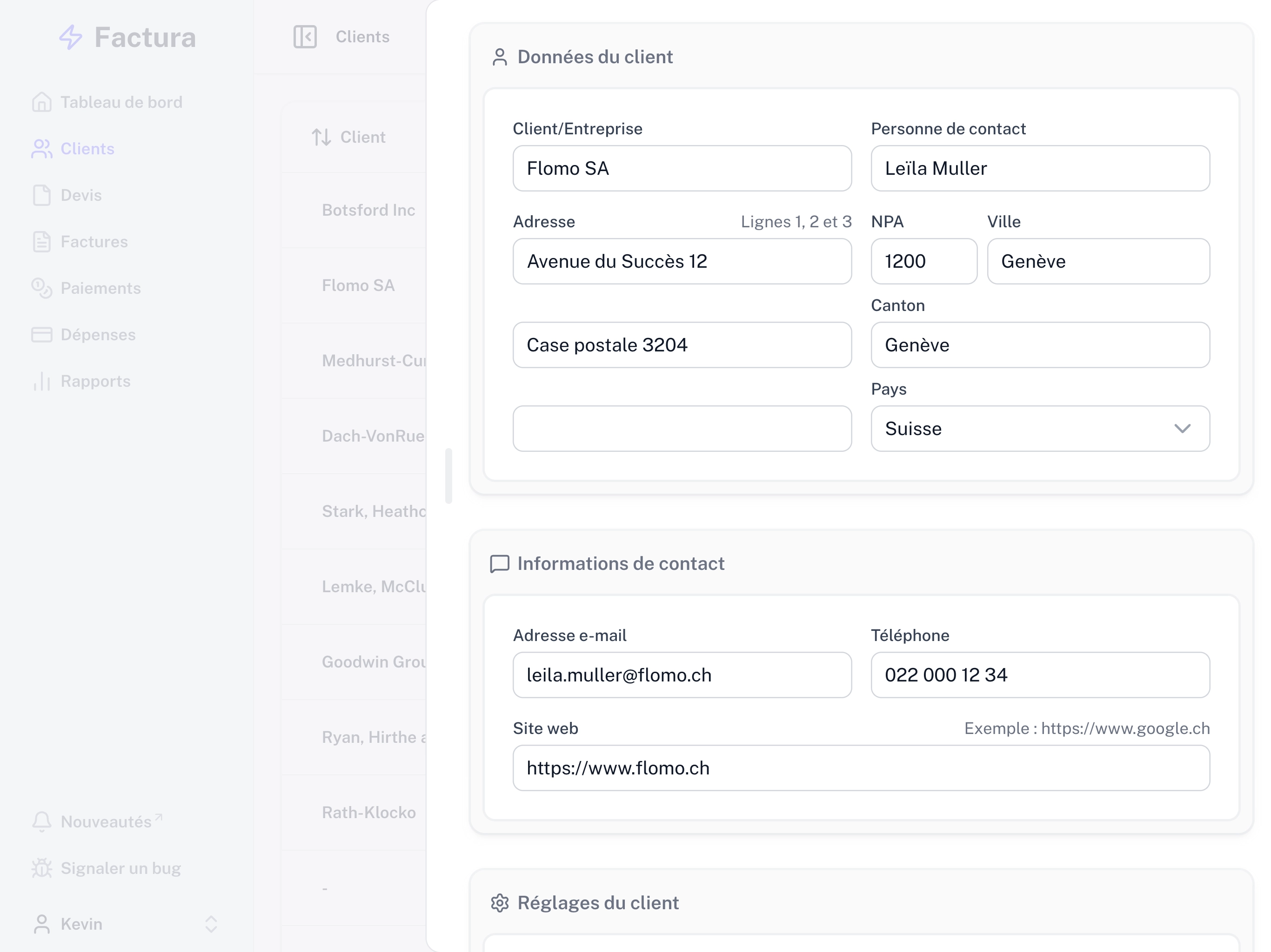Aperçu de l'interface d'édition des contacts de Factura